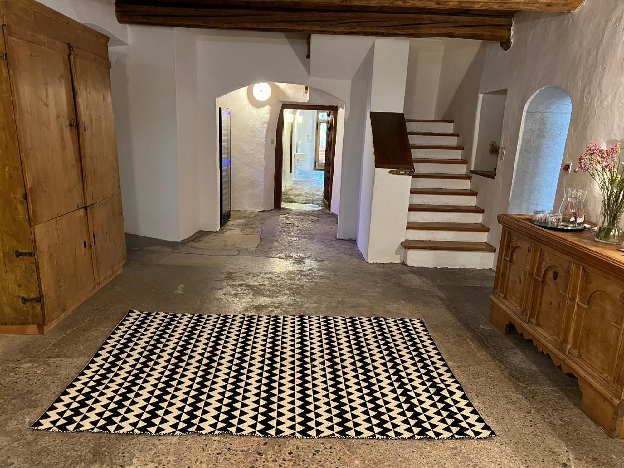 Hotel Chasa Chalavaina Müstair Exteriér fotografie