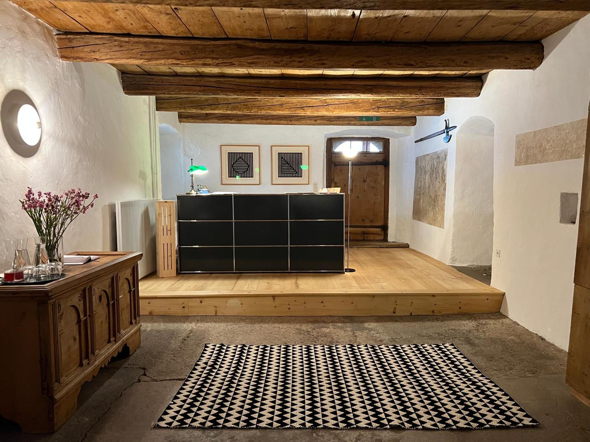 Hotel Chasa Chalavaina Müstair Exteriér fotografie