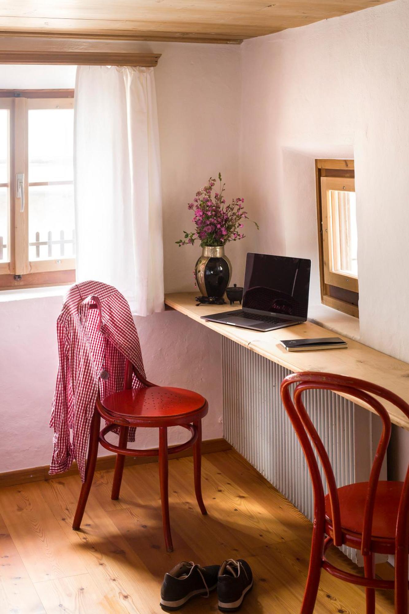Hotel Chasa Chalavaina Müstair Pokoj fotografie